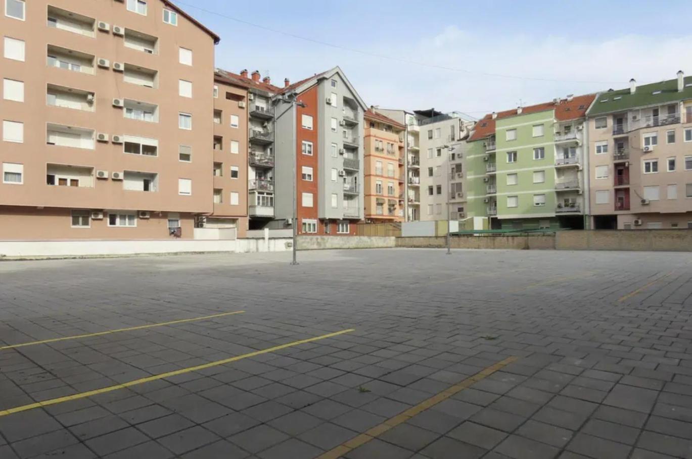 Black & Yellow Centrally Located Studio Novi Sad Exterior foto